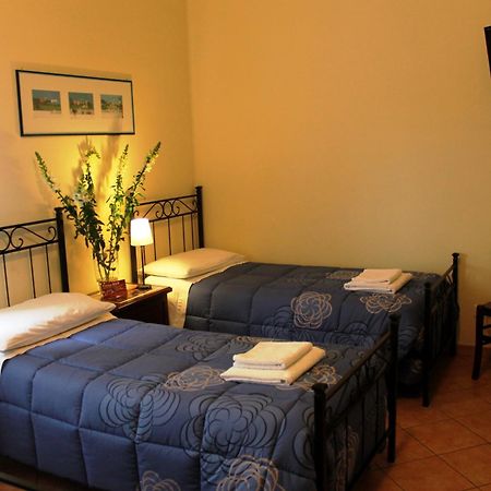 Titina B&B Rome Bagian luar foto