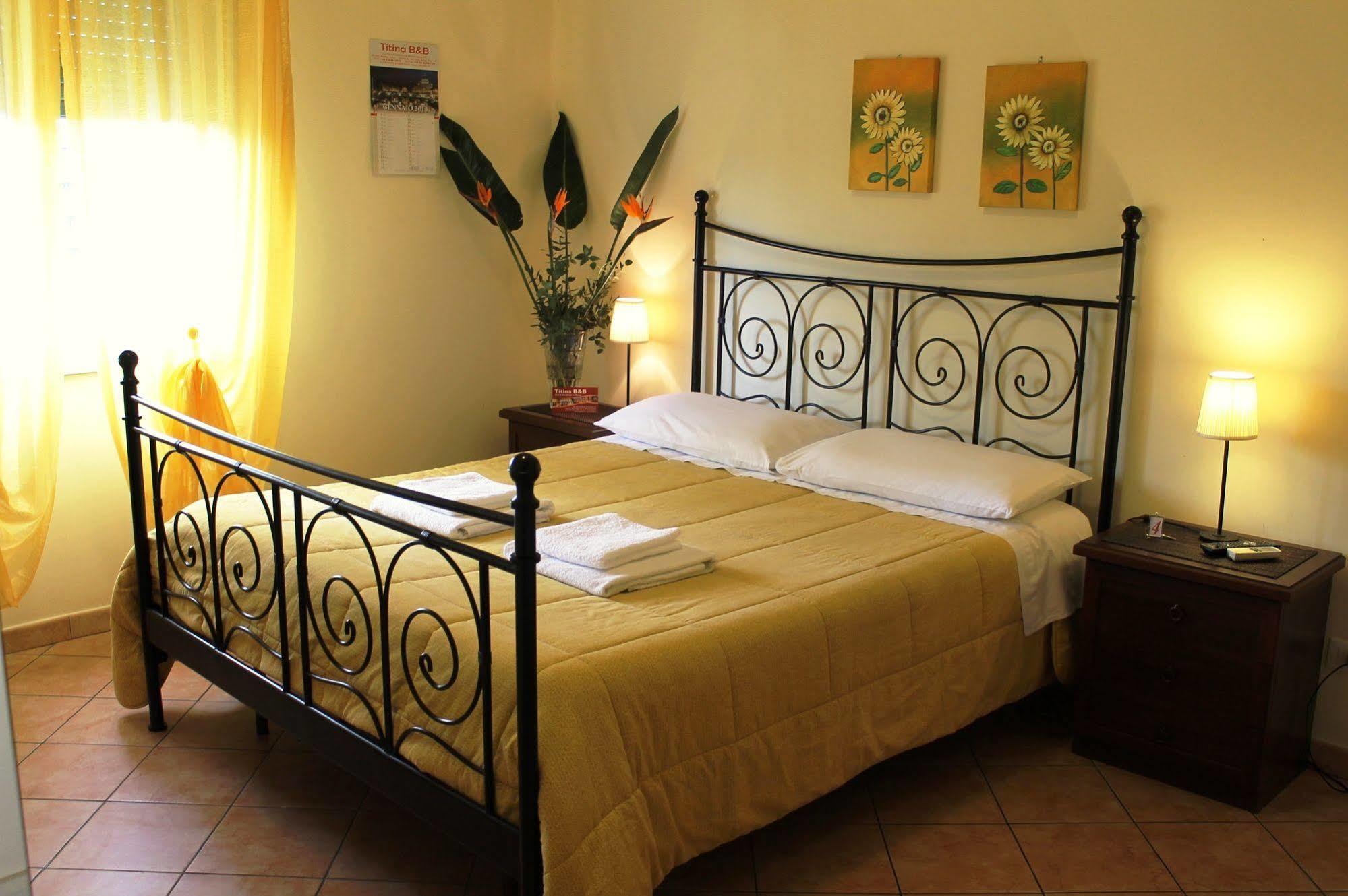 Titina B&B Rome Bagian luar foto